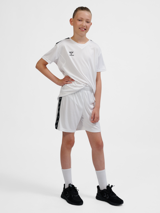 hmlAUTHENTIC PL SHORTS KIDS, WHITE, model