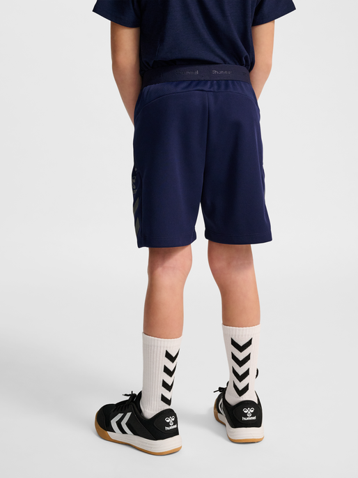 hmlCIMA 2.0 SHORTS KIDS, MARINE, model