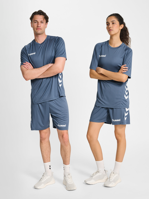 hmlPROMO SET, CHINA BLUE, model