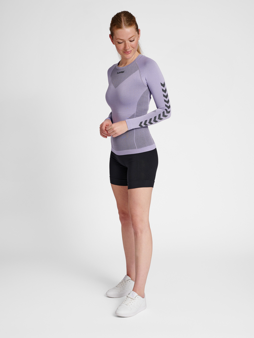 HUMMEL FIRST SEAMLESS JERSEY L/S W, LAVENDER MELANGE, model