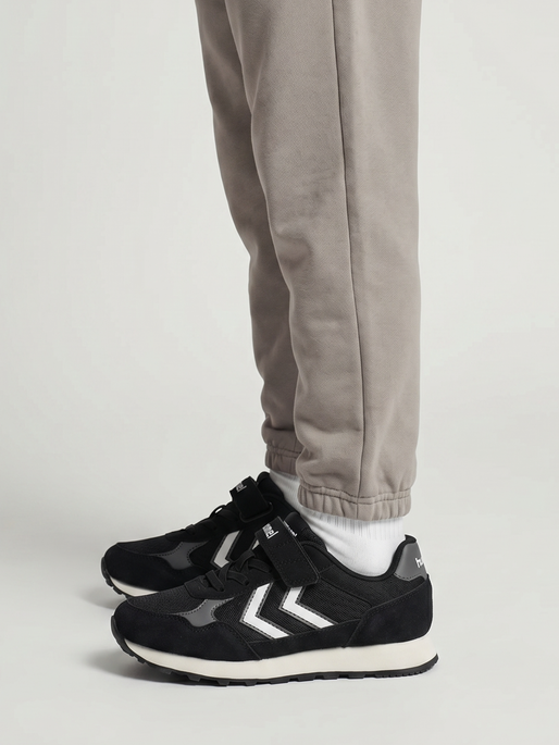 ACE CORE JR, BLACK, model