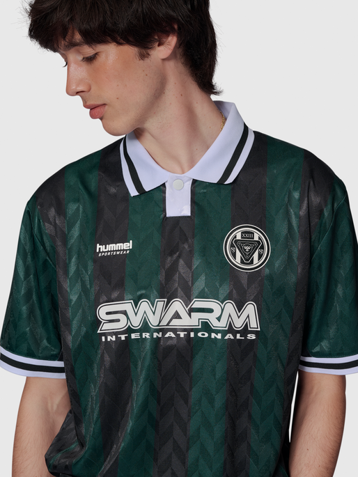 hmlLOOSE FOOTBALL JERSEY S/S, PONDEROSA PINE, model