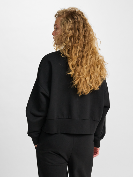 hmlBOXY W CREWNECK BEE, BLACK, model