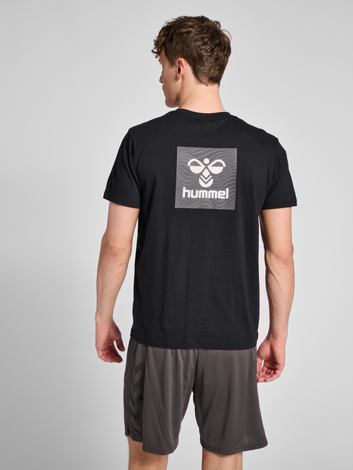 hmlOFFGRID TEE S/S, JET BLACK/FORGED IRON, model