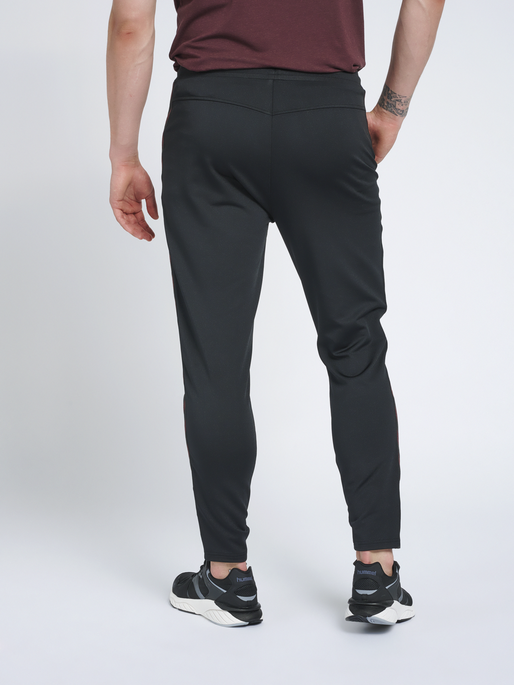 hmlNATHAN 2.0 TAPERED PANTS, 2112, model