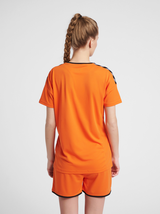 hmlAUTHENTIC POLY JERSEY WOMAN S/S, TANGERINE, model