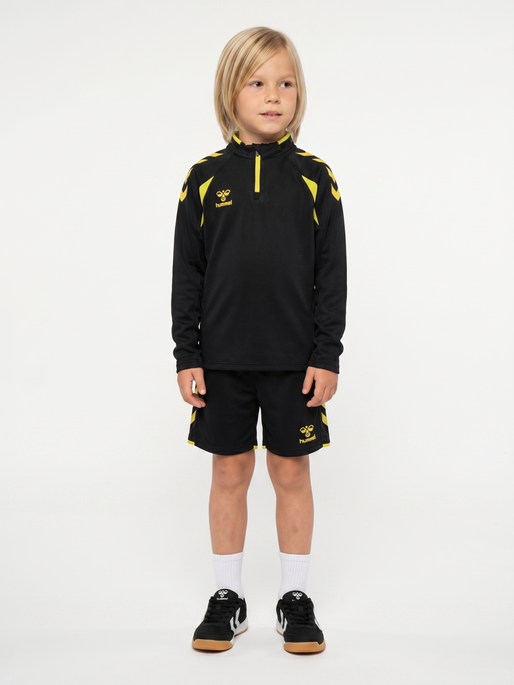 hmlCORE 2.0 SHORTS KIDS, BLACK/BLAZING YELLOW, model