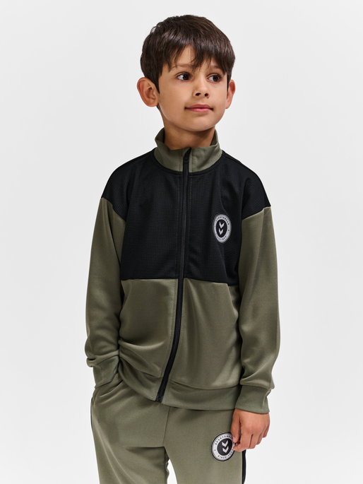 hmlODIN ZIP JACKET, DUSTY OLIVE, model