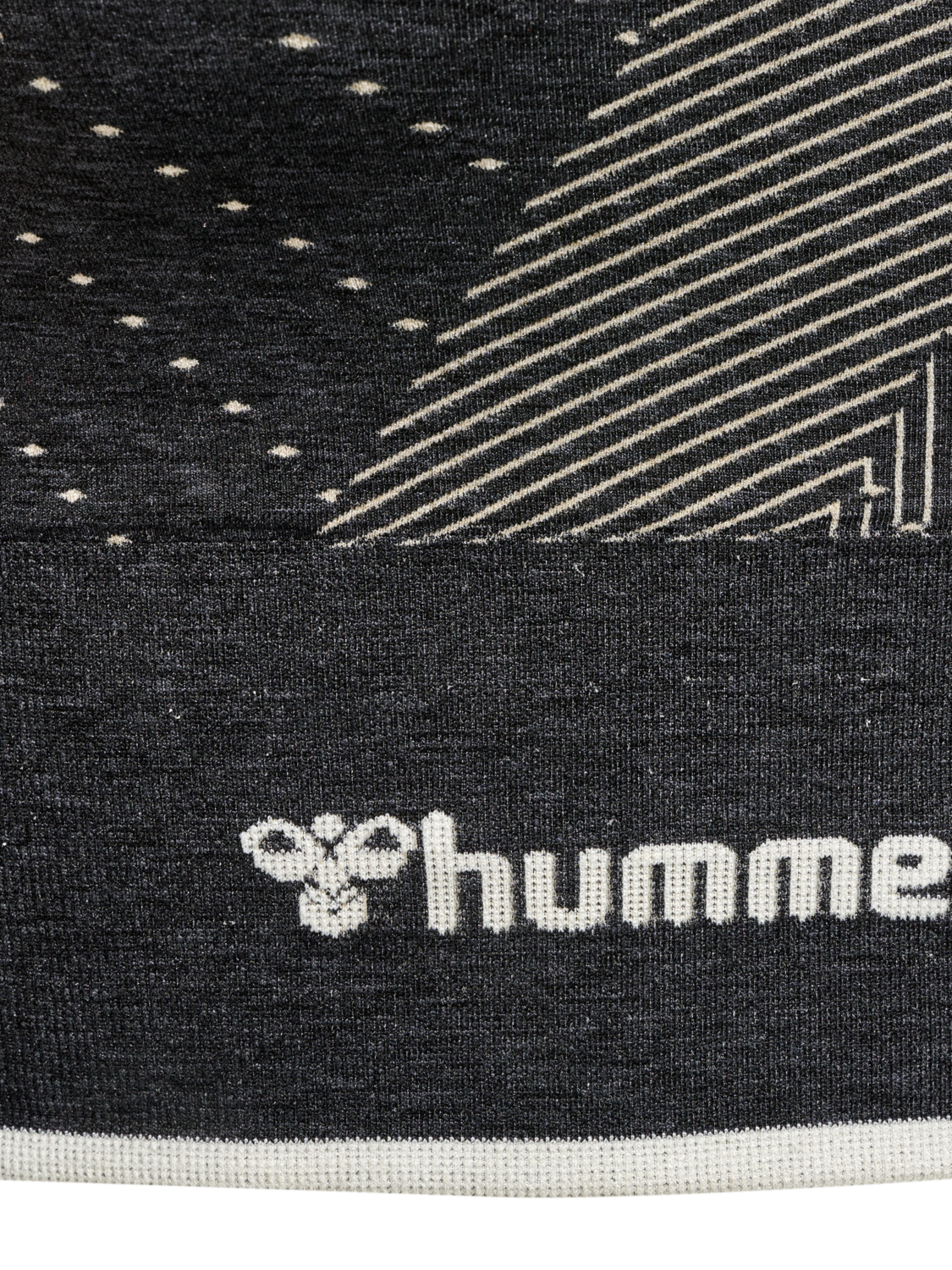 hmlMT HANA SEAMLESS SPORTS TOP, BLACK MELANGE, packshot