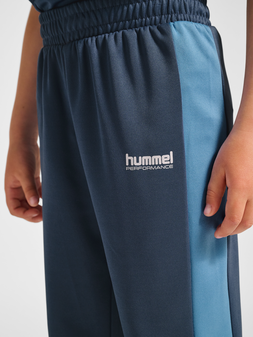 hmlJR GOAL PANTS, BERING SEA, model
