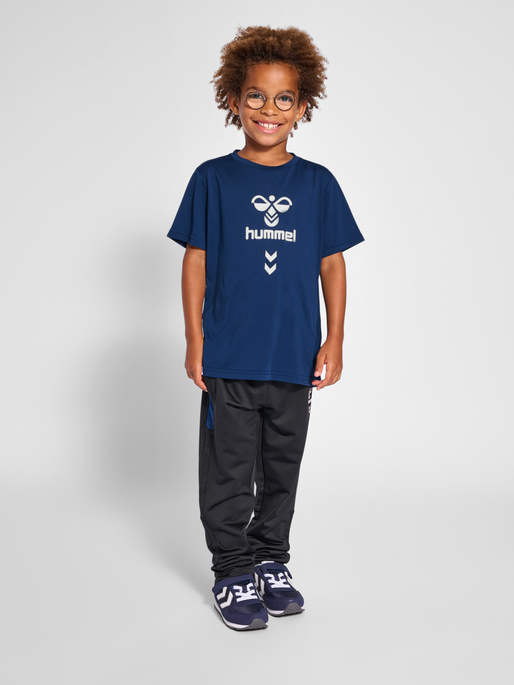 hmlMEGA FOOTBALL SHORTS SET, 7424, model