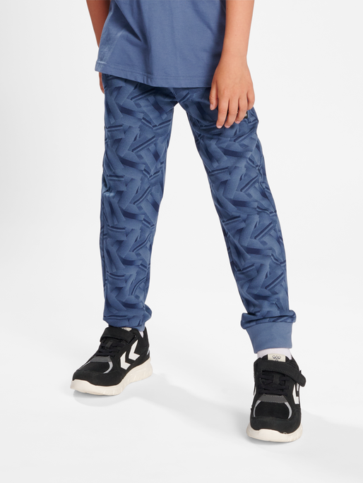 hmlRICHARDO PANTS, 7050, model