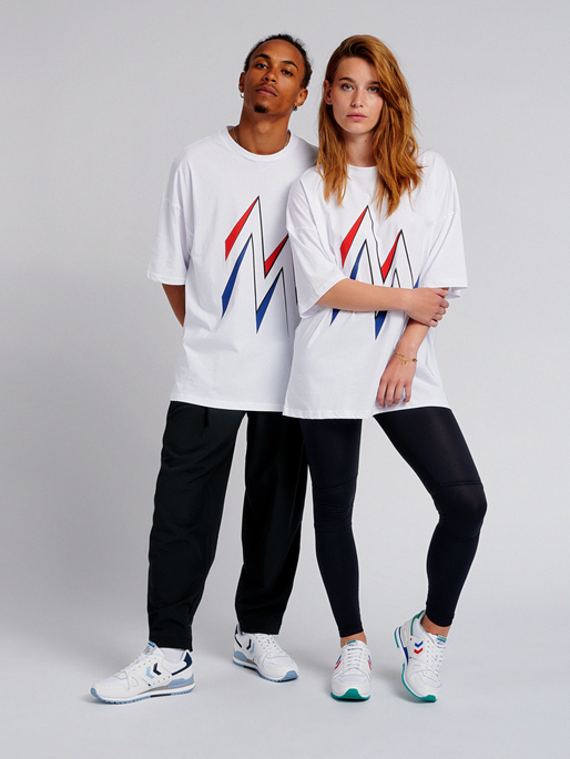 hmlMARATHONA T-SHIRT, 9001, model