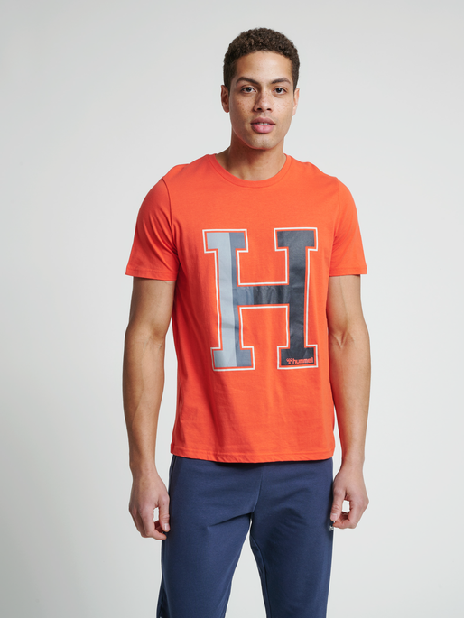 hmlLANEWAY T-SHIRT, 3008, model