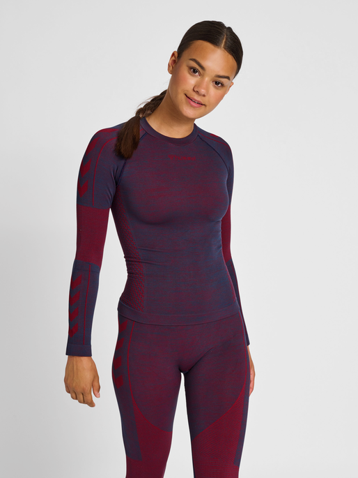 hmlMT ALY SEAMLESS T-SHIRT L/S, INSIGNIA BLUE/CABERNET MELANGE, model