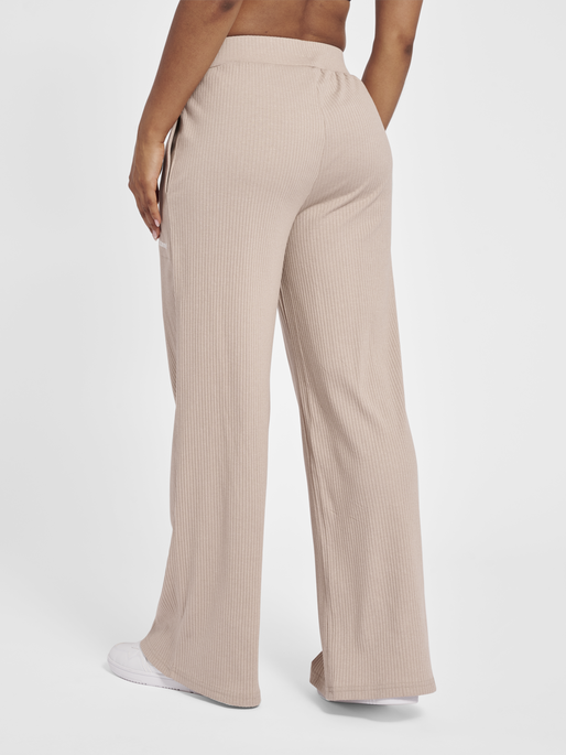 hmlMT FRIEDA LOOSE PANTS, 2124, model