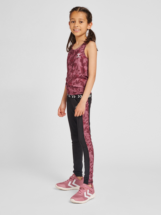 hmlNANNA TOP, DECO ROSE, model