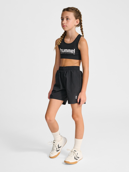 hmlJR PULSE SHORT TOP, BLACK, model