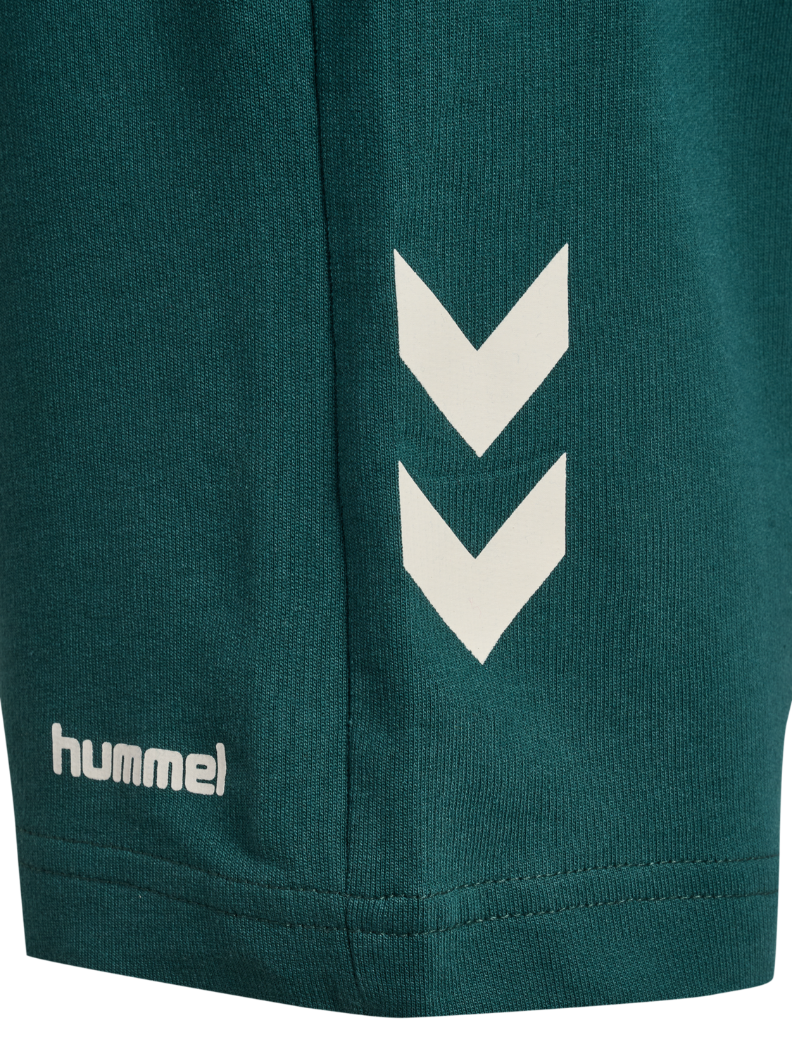 hmlJR LOOSE CHEVRON SHORTS, JUNE BUG, packshot