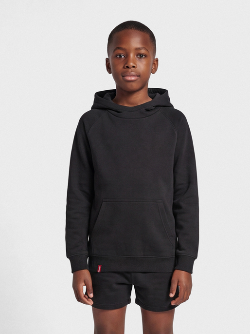 hmlRED CLASSIC HOODIE KIDS, BLACK, model