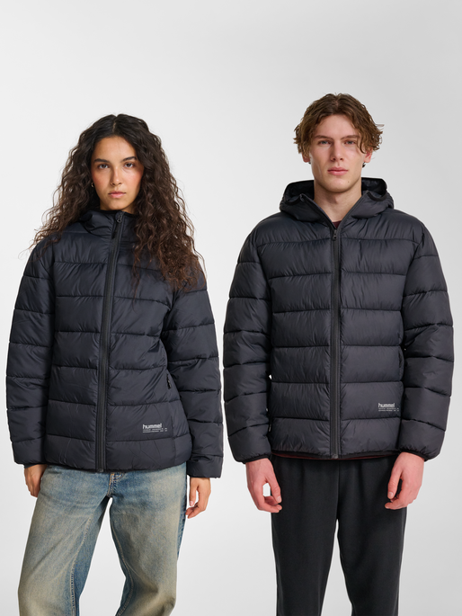 hmlLIGHTWEIGHT PUFFER JACKET, EBONY, model