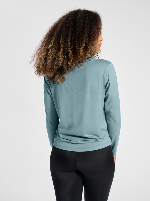 hmlMT TAYLOR T-SHIRT L/S, NORTH ATLANTIC, model