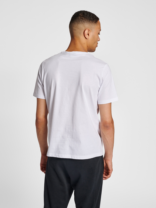 hmlLGC JOSE T-SHIRT, WHITE, model