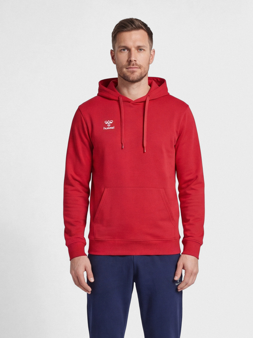 hmlGO 2.0 HOODIE, TRUE RED, model