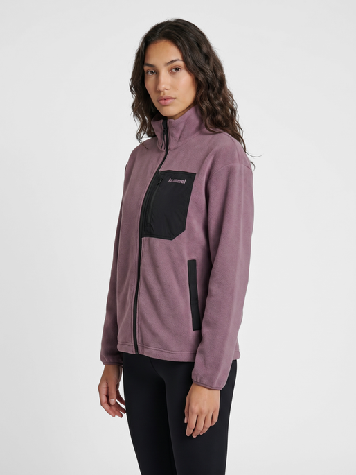 hmlPOLAR FLEECE WOMEN JACKET, BLACK PLUM, model