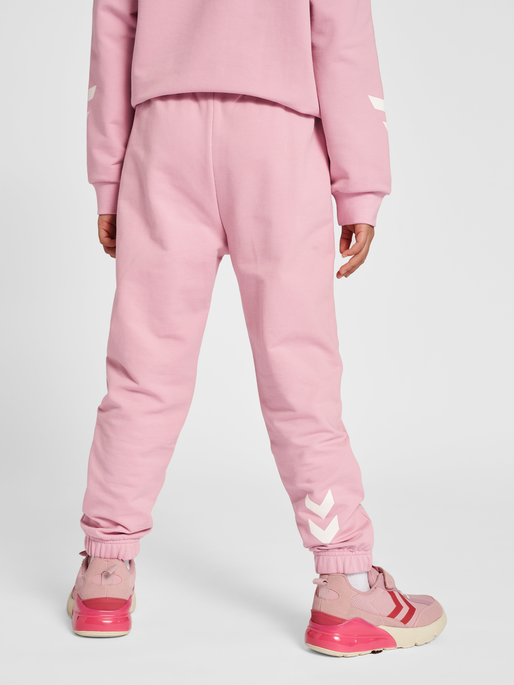 hmlVENTI TRACKSUIT, ZEPHYR, model