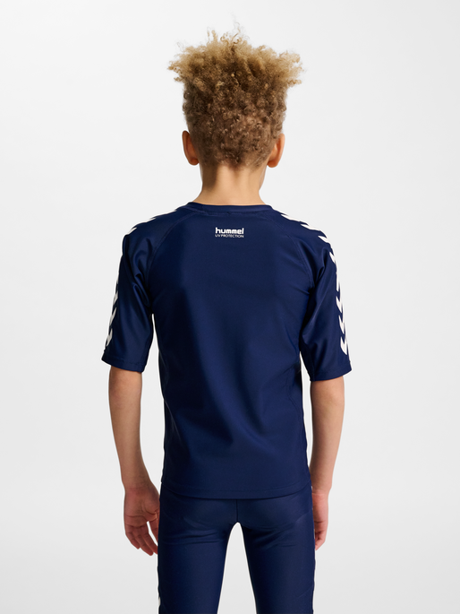 hmlFIJI SWIM TEE, NAVY BLAZER, model