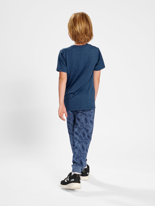 hmlMISTRAL T-SHIRT S/S, 7050, model