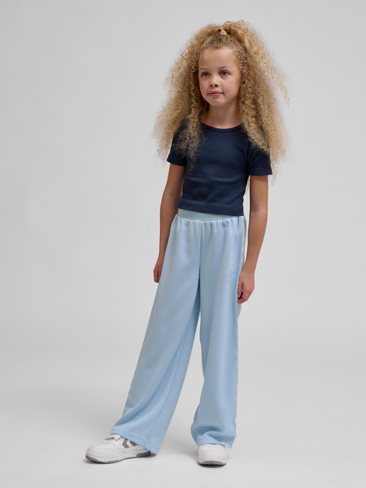 hmlDAILY ADJUST PANTS, SKYWAY, model