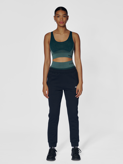 hmlELEMENTAL REGULAR PANTS WOMAN, BLACK, model