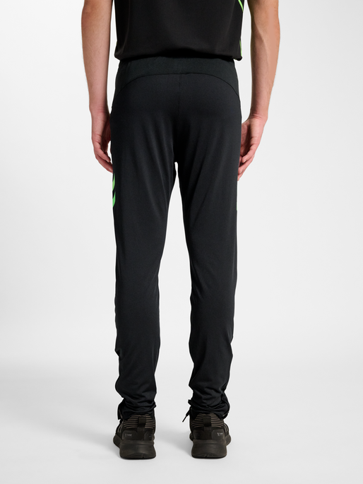 hmlLEAD 2.0 TRAINING PANTS, BLACK/GREEN GECKO, model