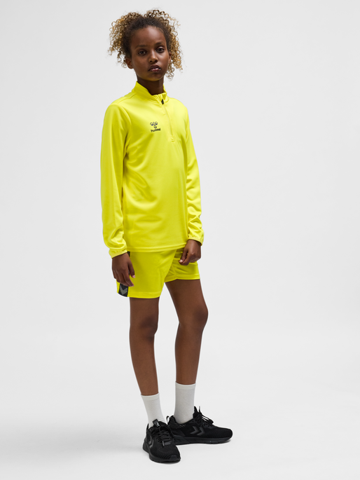hmlESSENTIAL HALF-ZIP KIDS, BLAZING YELLOW, model