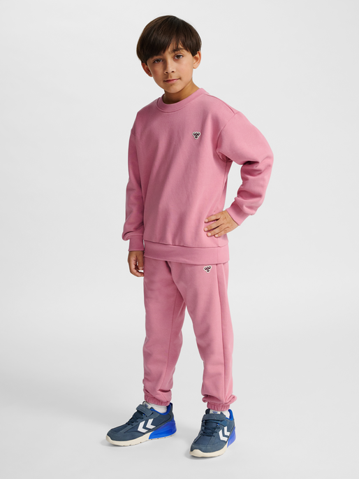 hmlJR LOOSE CREWNECK BEE, POLIGNAC, model