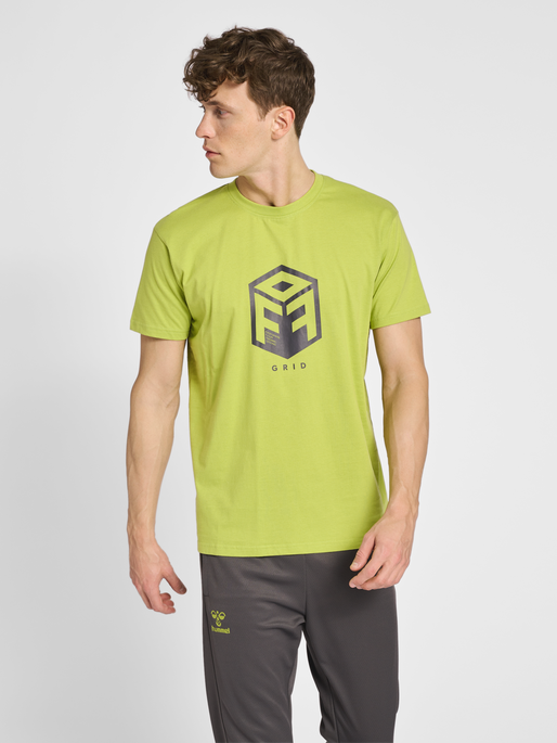 hmlOFFGRID COTTON JERSEY S/S, 6059, model