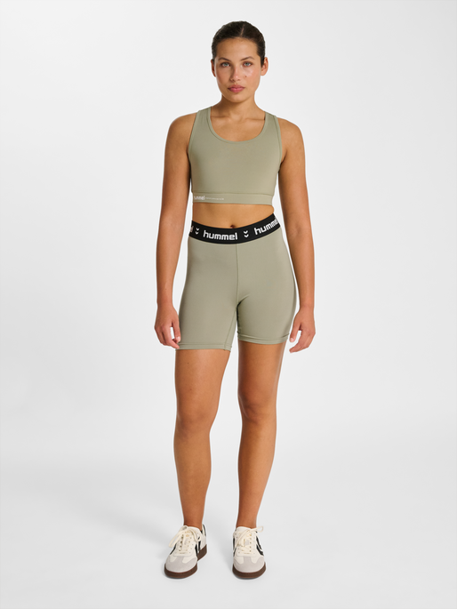 hmlPULSE MID WAIST SHORT TIGHTS, SEAGRASS, model
