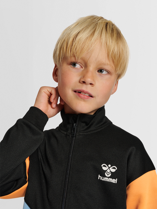 hmlRANE ZIP JACKET, 2001, model