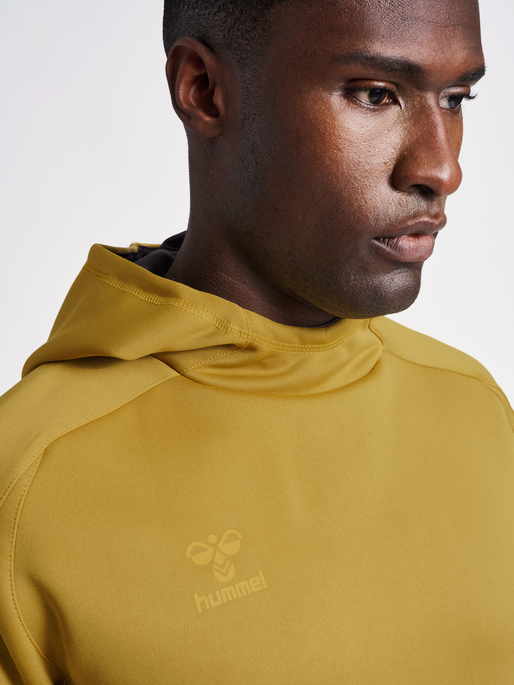 hmlCIMA XK HOODIE, ANTIQUE GOLD, model