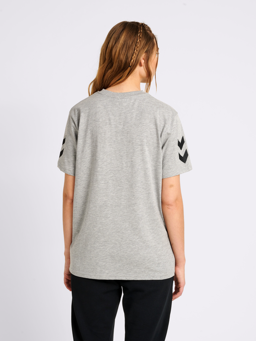 hmlHIVE COTTON TEE, 2006, model