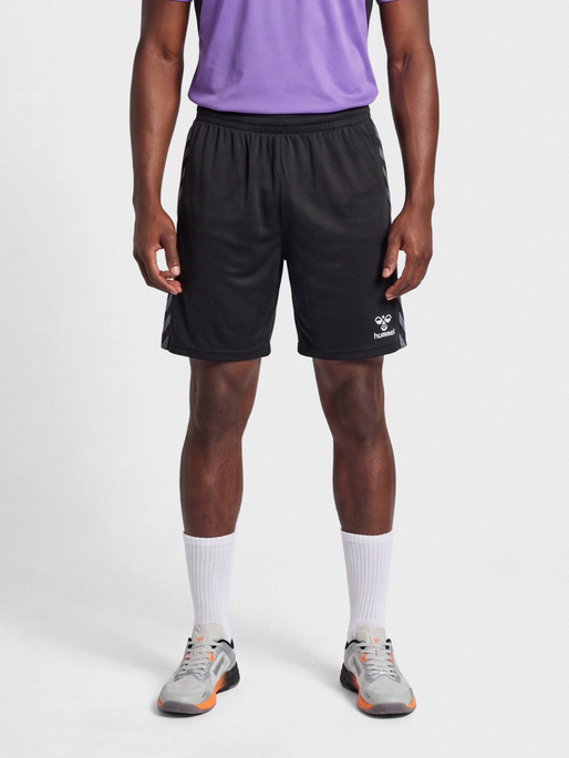hmlAUTHENTIC PL SHORTS, BLACK, model