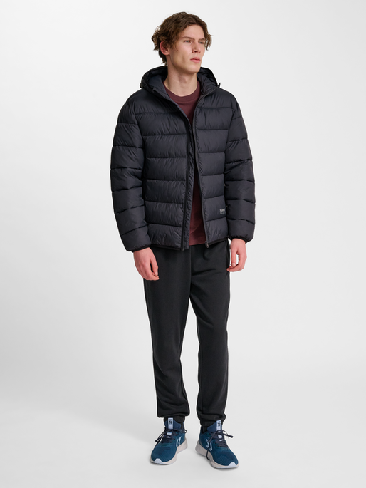 hmlLIGHTWEIGHT PUFFER JACKET, EBONY, model