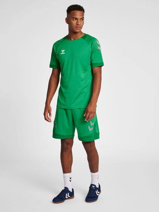 hmlLEAD S/S POLY JERSEY, JELLY BEAN, model