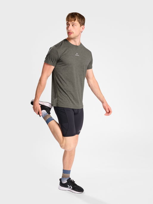 nwlPACE MELANGE TEE, 1166, model