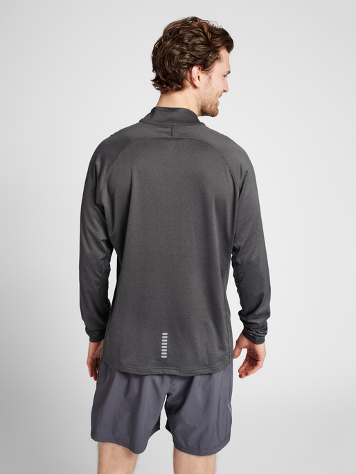 MEN 1/2 ZIP L/S, 2130, model