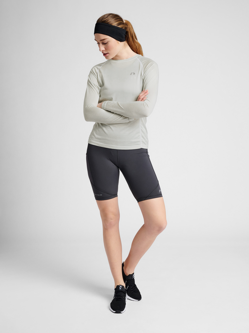 WOMEN RUNNING L/S, 1113, model
