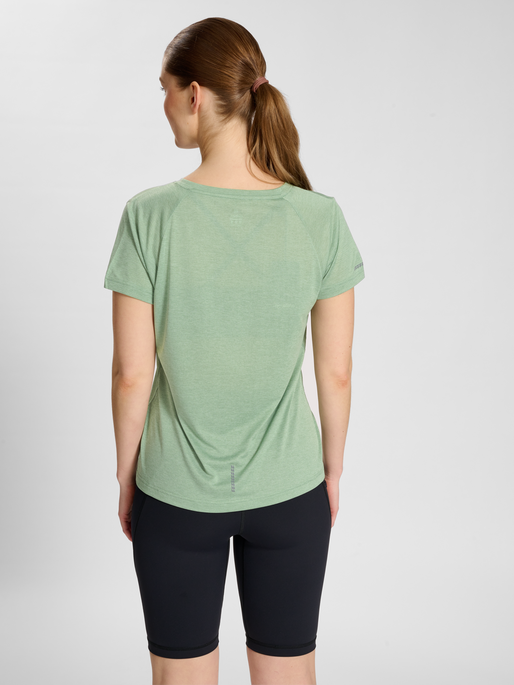 nwlCLEVELAND T-SHIRT S/S WOMAN, 6082, model