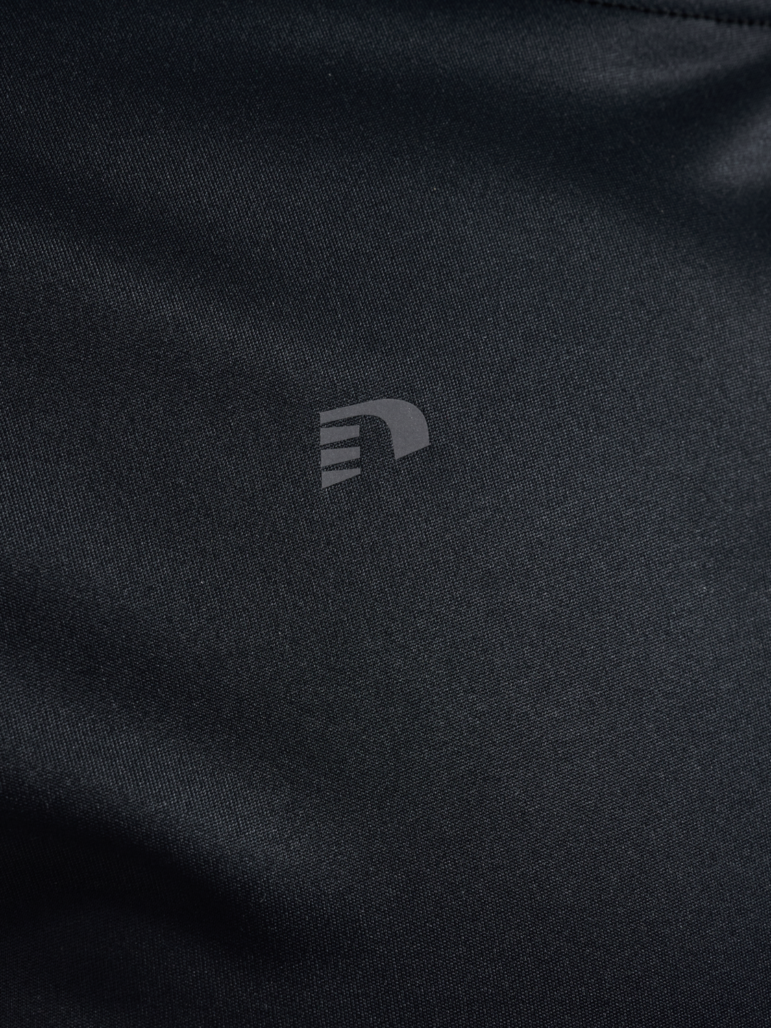 nwlBEAT GRADIENT T-SHIRT L/S, BLACK IRIS, packshot